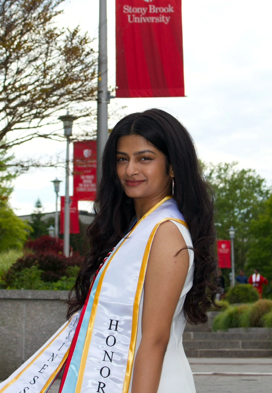 Ansa Zubair Headshot