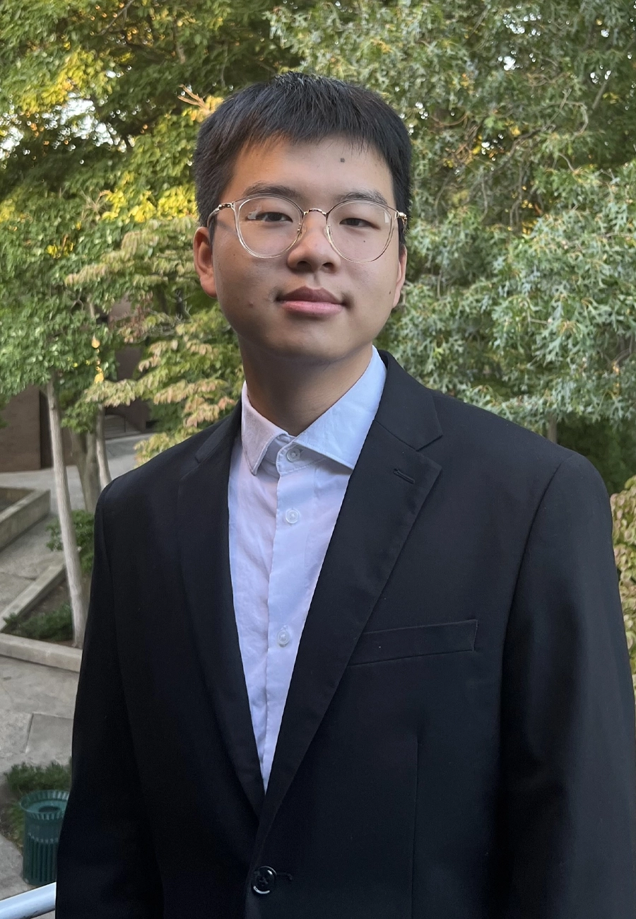 Li Yuan Cao Headshot