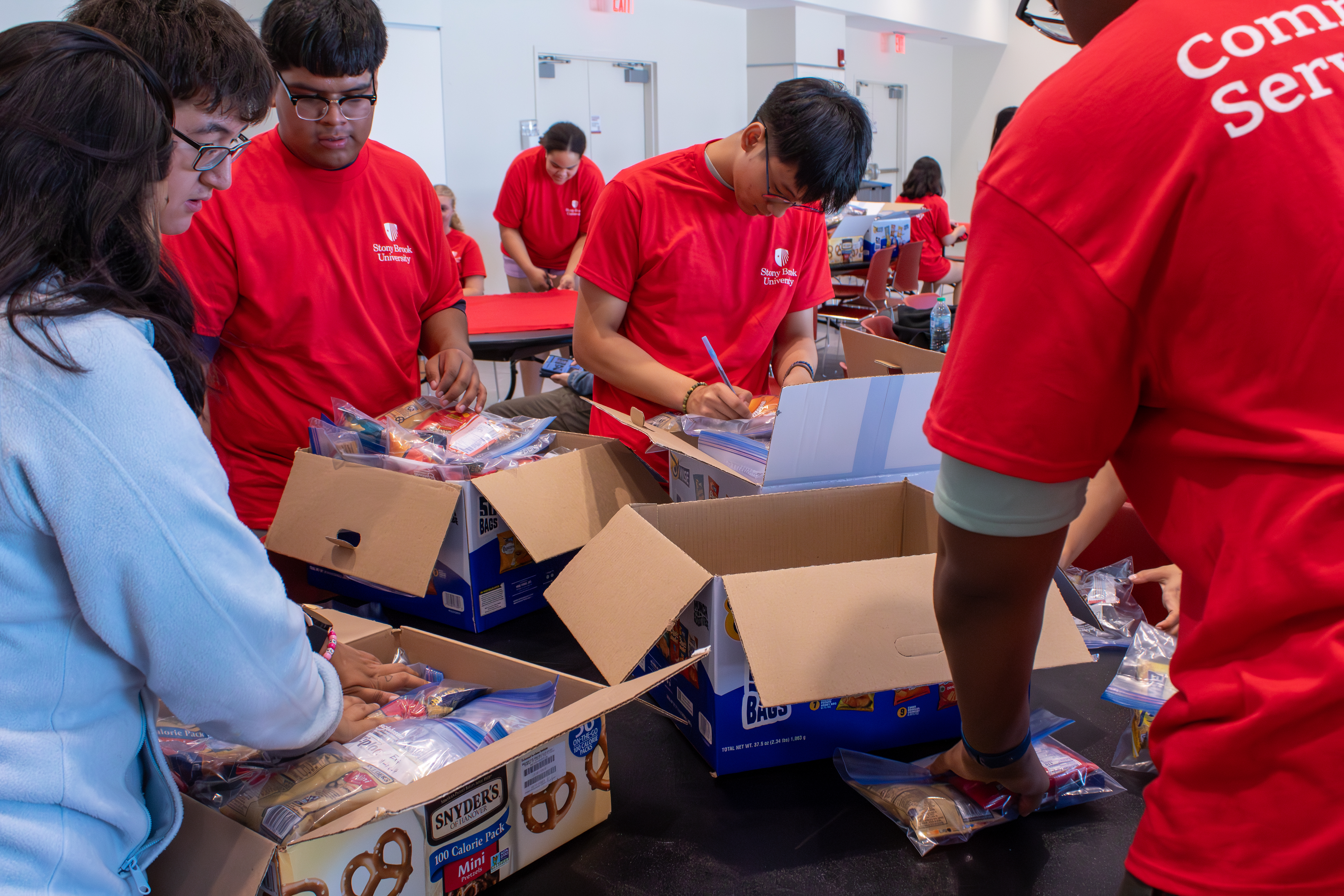 Snack packs for Long Island Coalition for the Homeless, Community Service Day